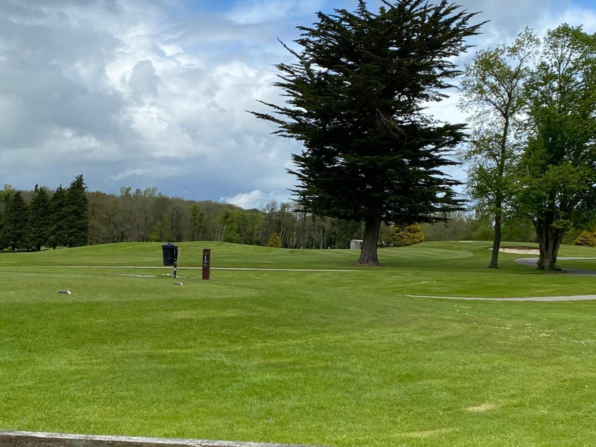 Your Very Own 19Th Hole!! ทิปเปอร์แรรี ภายนอก รูปภาพ